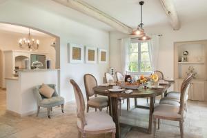 Villas Chateau des Bertrands : photos des chambres