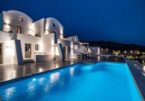 CAPE 9 Villas & Suites Santorini Greece