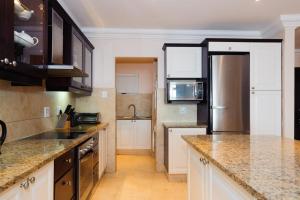 Ballito Manor View 605 - With Generator