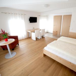 Triple Room room in Landhaus Essl