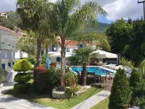 Lemon Tree Hotel - 帕尔加