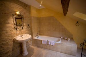 B&B / Chambres d'hotes Domaine VIOLOT-GUILLEMARD : photos des chambres