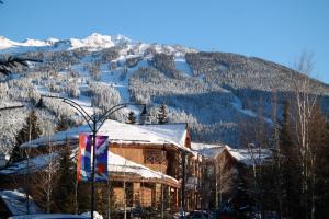 Marketplace Lodge by ResortQuest Whistler