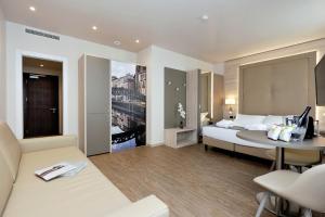 Premium Triple Room room in Duomo Hotel & Apartments