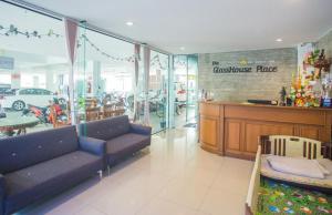 The Glasshouse place