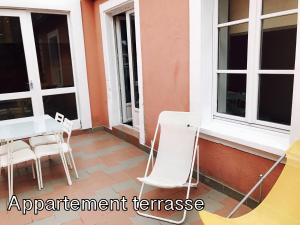 Appartements Le Relais d Obernai : Appartement avec Terrasse