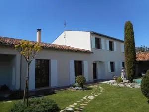 LE LOGIS DE L'ETORE - Fenioux