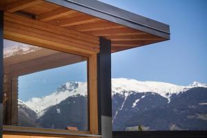 Les Lodges, by Refuges en ville