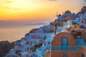 Kastro Oia Houses Santorini Greece