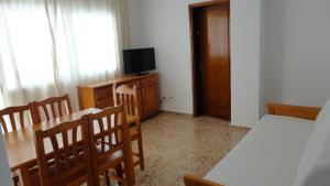 Apartamentos Cala Llonga