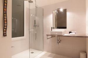 Appartements Charlie Chaplin 2 pieces 3 etoiles calme plein centre de Cannes, 5mn des plages et Palais : photos des chambres