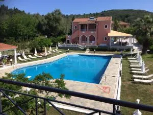 Regina Nina - Ágios Nikólaos