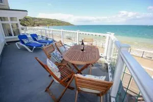 Garden Apartment, 1 Pilots Point - Totland