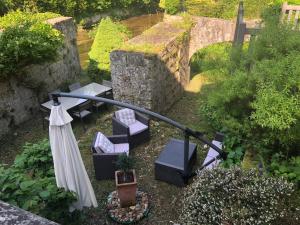 Hotels Hostellerie Les Griffons : Maison 4 Chambres