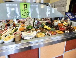 Hotels Logis Hotel - Le Relais du Parisis : photos des chambres