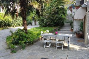 Triple Room with Garden View