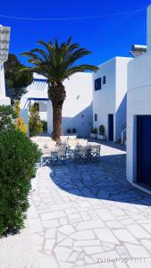 Nicos Studios & Apartments Paros Greece