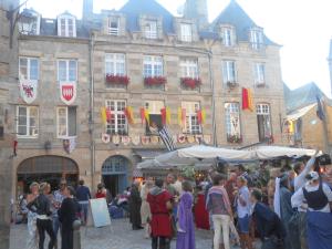 B&B / Chambres d'hotes La Tocade Del Arte - Dinan : photos des chambres