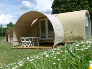 Campings Camping Au Coeur de Vendome : photos des chambres