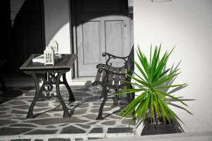 Angelos Rooms Irakleia-Island Greece