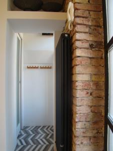Charming Old City Apartment