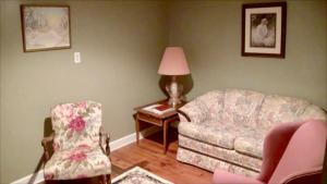 Queen Suite with Spa Bath room in Cliff View Inn