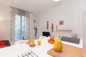 Appartements Voyage 2 pieces 3 etoiles calme plein centre a 5mn des plages et du Palais : photos des chambres