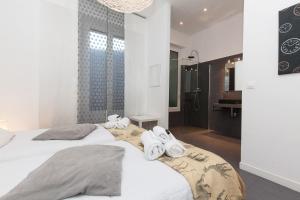 Appartements Voyage 2 pieces 3 etoiles calme plein centre a 5mn des plages et du Palais : photos des chambres