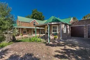 Rustic Manor Guest House - Tokai
