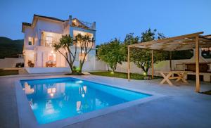 Villa Status Zakynthos Greece