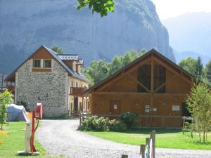 Maisons de vacances Ferme Noemie (Bourg d'Oisans) : photos des chambres