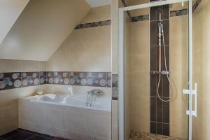 Fermes Au Jardin Fleuri : photos des chambres