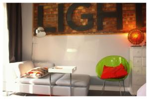 The Light Room at no.7