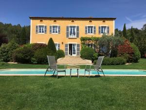 B&B / Chambres d'hotes La Bastide Tara : photos des chambres