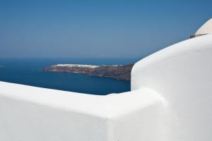 Superior Suite with Outdoor Hot tub and Caldera View