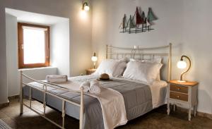 Gavrion's Nest - Premium Cycladic Studio Andros Greece