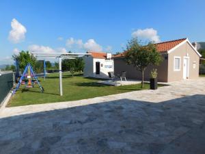 Vacation house Radosic