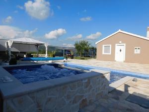 Vacation house Radosic