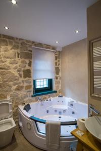 Deluxe Double or Twin Room with River View Balcony and Spa Bath
