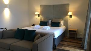 Hotels Hotel de la Plage - Saint Jean de Luz : photos des chambres