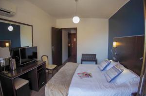 Hotels Les Flots Bleus : photos des chambres