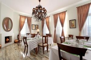Korina Gallery Hotel