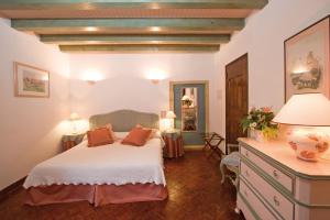 Hotels L'Enclos des Lauriers Roses : photos des chambres