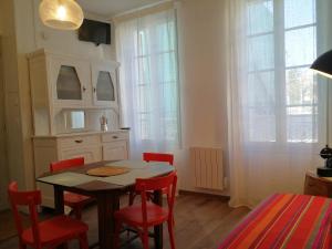 Appartements La Loge du Theatre - Saintes : photos des chambres