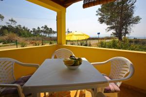 House on the beach Tin