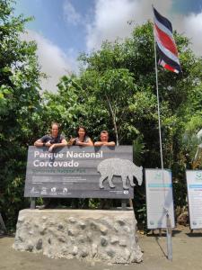 Casita happy feet and tours corcovado