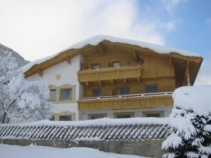 Apartm&aacute;n G&auml;stehaus Elfi Neustift im Stubaital Rakousko