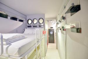 Collection O Jasaen Stylish Unique Hotel