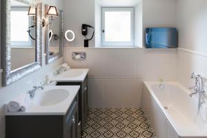 Hotels Hotel Les Bories & Spa : photos des chambres