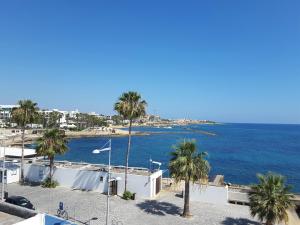 Lighthouse by the Sea Lovely 2Bdr Apartment